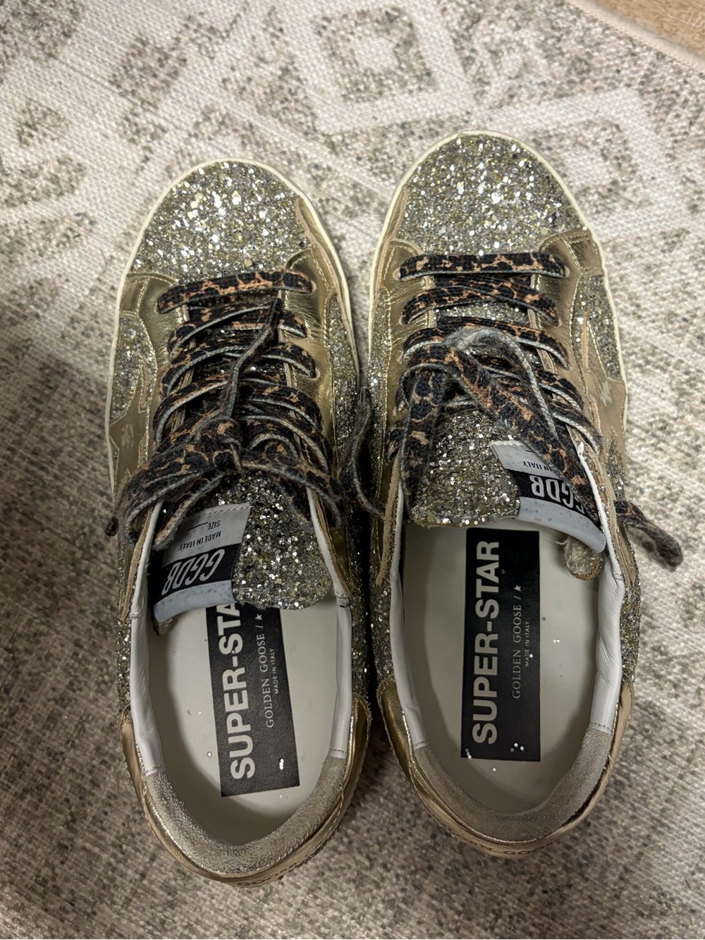 Golden Goose Platinum Glitter Super-Star with Gold Star - Picture 7 of 9